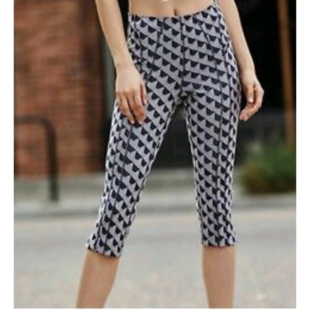 Free People Movement Get Into The Groove Leggingβ High Rise Cropped Size Small